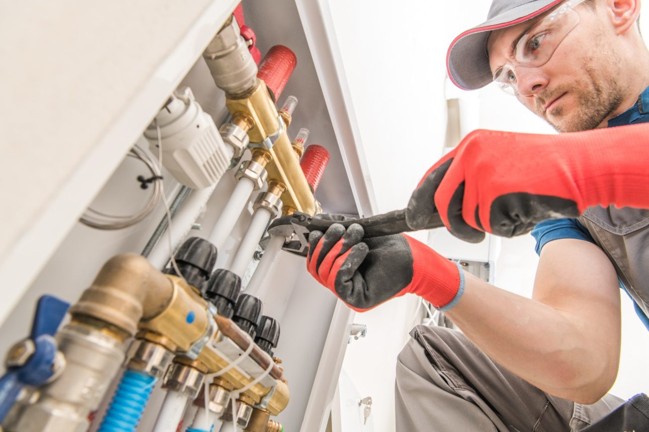 floor-heating-valves–e1621836980974